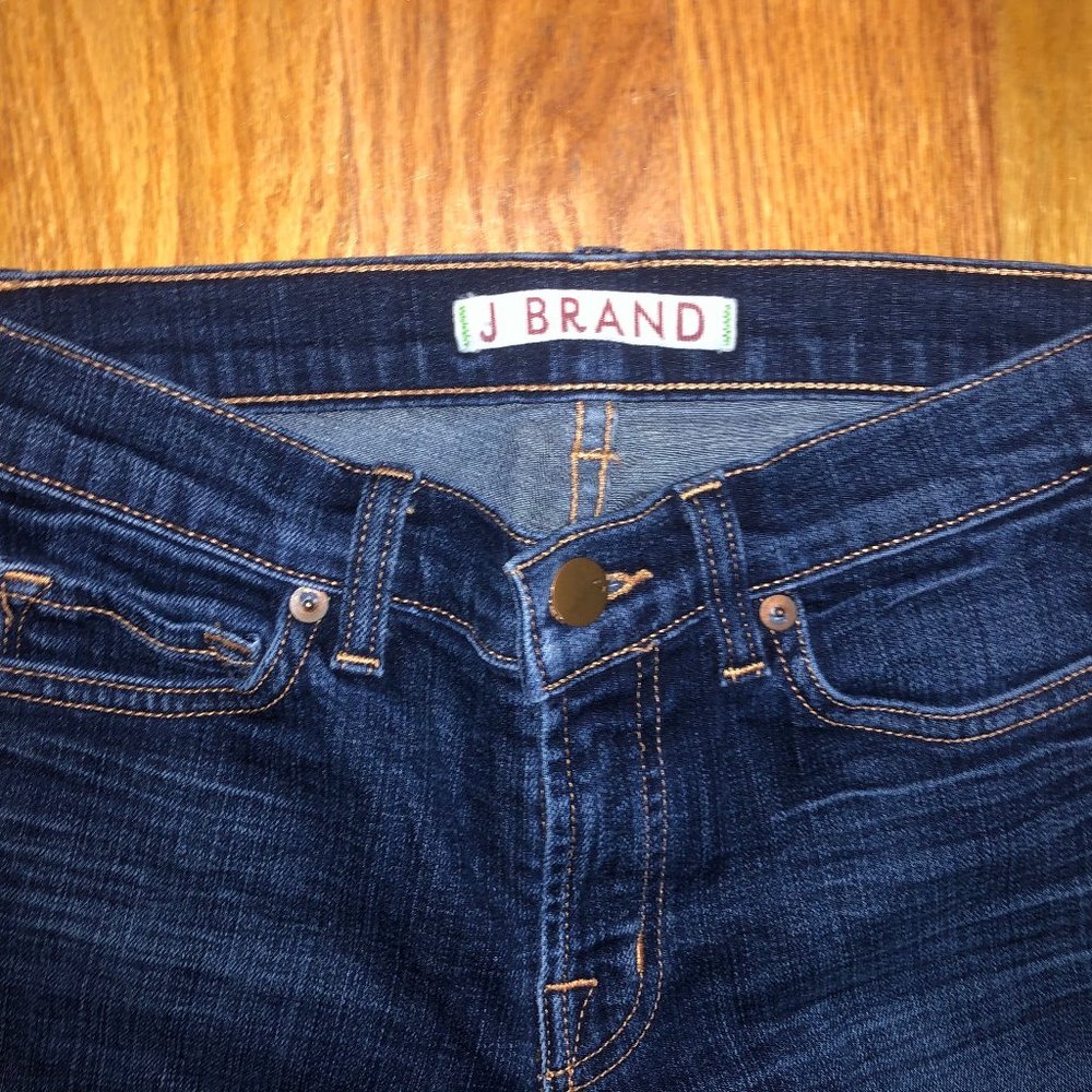 J BRAND JEANS (size 25)